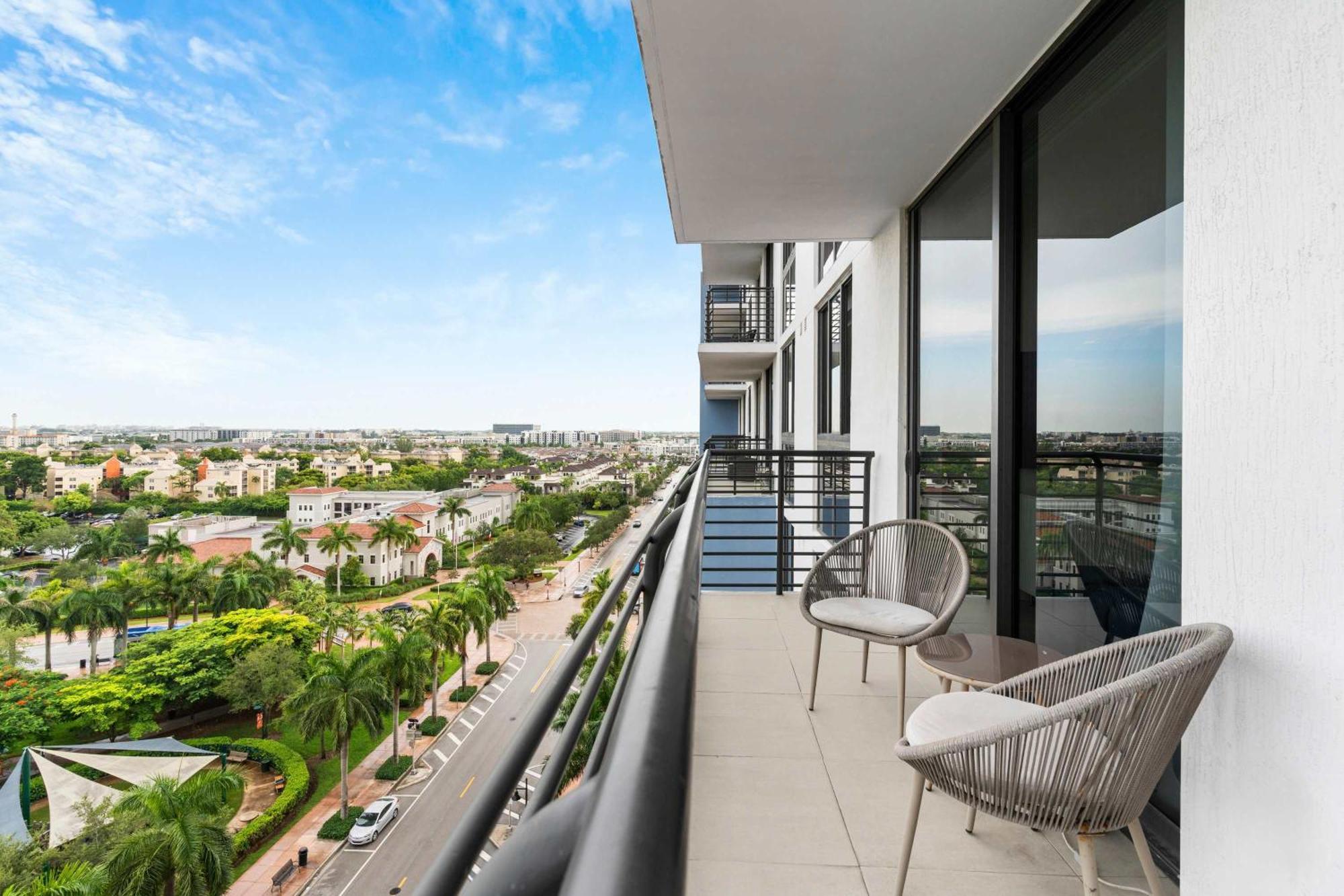 Сasa de vacaciones La Central - Cityplace Doral And Across From Park *