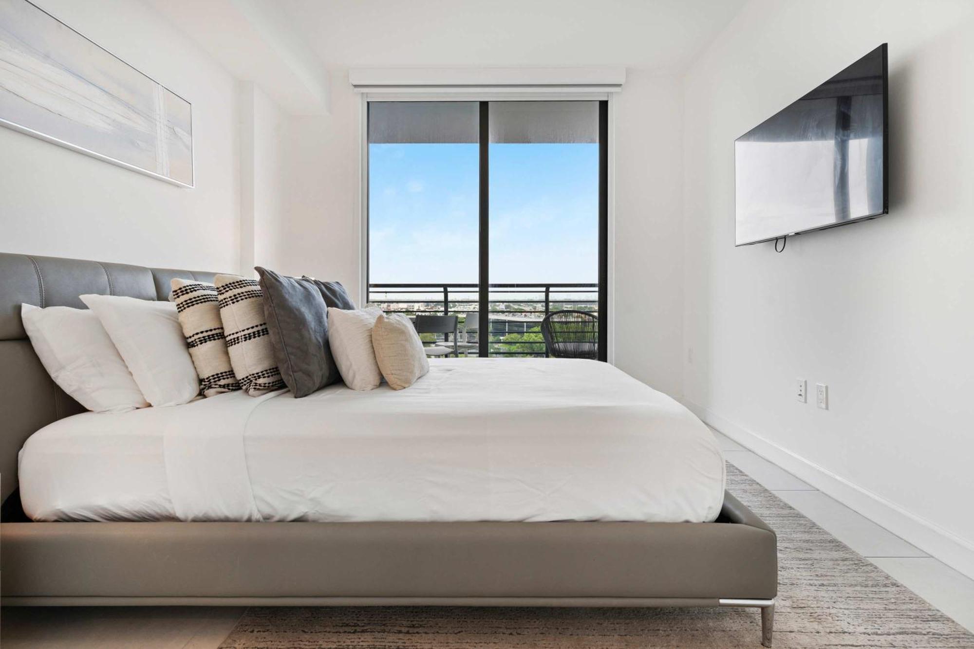 Casa vacanze La Central - Cityplace Doral And Across From Park